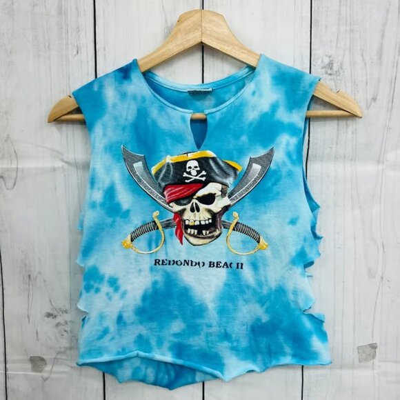 VINTAGE 90s Pro West SMALL Redondo Beach Pirate Skull Blue Tie Dye Crop Top - Picture 3 of 3